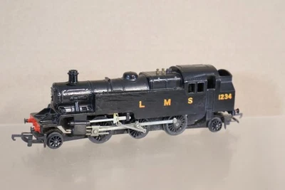 TRIANG R59 RE PAINTED LMS 2-6-2 CLASS 3MT TANK LOCOMOTIVE 1234 om - Image 1 of 4
