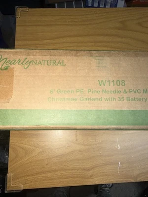 Casi natural 6 pies. Guirnalda de Navidad Artificial de Pino Mixto con 35 LED Transparentes, Foto 1 de 4