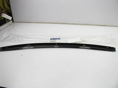 NEW GENUINE Front Bumper Deflector Grille Moulding Insert For 00-02 Accent HATCH - Image 1 of 4