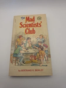 THE MAD SCIENTISTS' CLUB BERTRAND R. BRINLEY VINTAGE SCHOLASTIC PAPERBACK 1965 - Bild 1 von 5