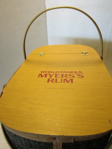 VINTAGE PICNIC BASKET double HANDLES 20 ¾”W MYERS’S RUM advertising Cover