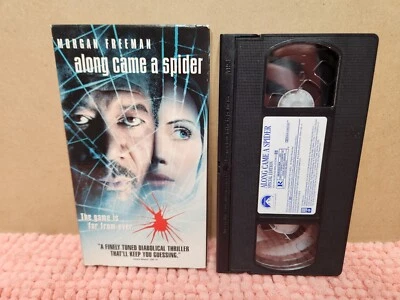 2001 "Along Came A Spider" VHS Tape Horror VHS Paramount  - Image 1 of 4