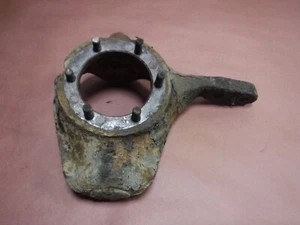 Jeep Cj 72-76 Dana 30 Front Axle Drum Brake Passenger Side Steering Knuckle - Picture 1 of 4