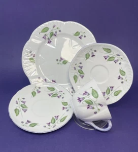 Shelley England Campanula Dainty Shape Cup Saucers Salad Plate 4 Pieces - Picture 1 of 12