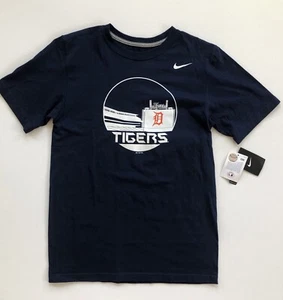 Detroit Tigers Stadium Skyline Local Navy Blue Nike T-Shirt - Mens Small - Picture 1 of 3