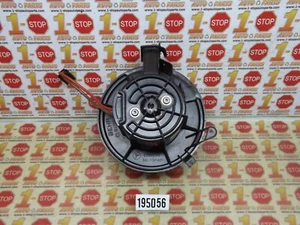 2011-2016 MERCEDES BENZ E350 HVAC BLOWER MOTOR V7771001 OEM - Picture 1 of 9