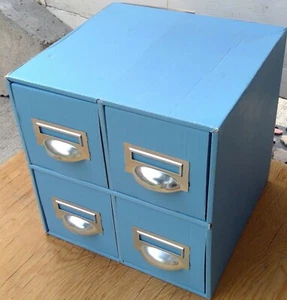 Caja archivadora de cartón retro 4 4" cajones asas placas de identificación azul 8,5" laterales - Imagen 1 de 11