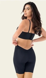 InvisiPlunge Undetectable Backless Moderate Shaper Short - Bild 1 von 2