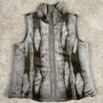 KC Collections Reversible Vest Womens Green Brown Quilted Faux Fur Full Zip Mob - Image 1 of 4