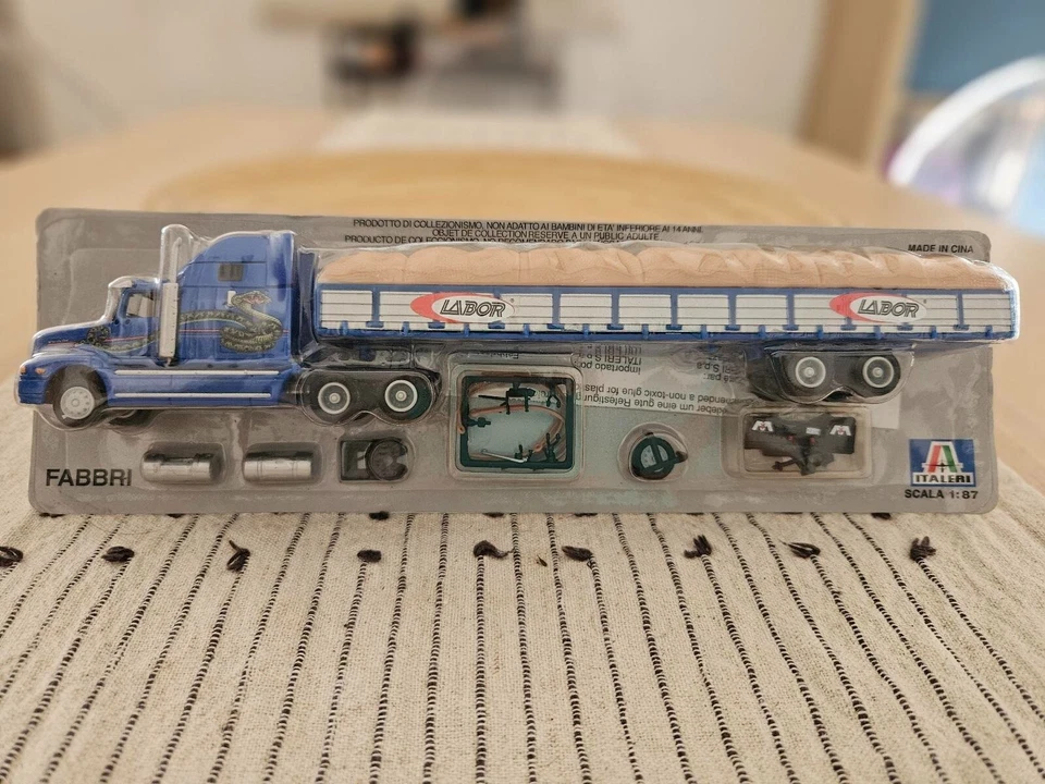 CAMION ITALERI FABBRI SCALA 1:87 PUBBLICITÀ LABOR NUOVO IN BLISTER DA COLLEZIONE - Immagine 1 di 1