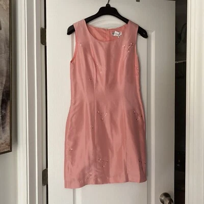 Vestido de mujer con blazer color coral Foto 1 de 4