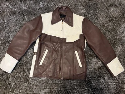 Chaqueta de cuero de caballo Lost Worlds marrón/blanco pequeña Foto 1 de 4
