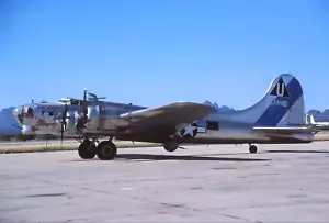 Original colour slide B-17G Flying Fortress 483514/F - Private - Picture 1 of 1