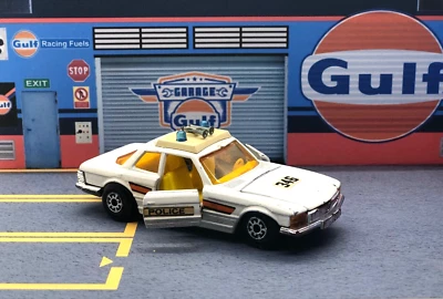 Matchbox SpeedKings Mercedes Benz 350 SLC Police Car No. K-61/B 1:45 Scale - Image 1 of 4