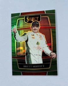 Carta Prizm Verde BRETT MOFFITT 2022 Panini Chronicles Select Racing NASCAR #1 - Foto 1 di 4