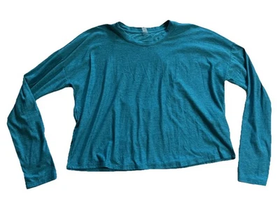 Camisa corta Beyond Yoga talla pequeña manga larga espalda abierta verde azulado Foto 1 de 4