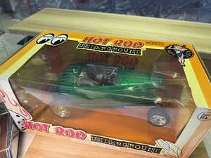 Hot Rod Underground Cheese Grator 1:18 Diecast Car Green Toy Zone New - Picture 1 of 5
