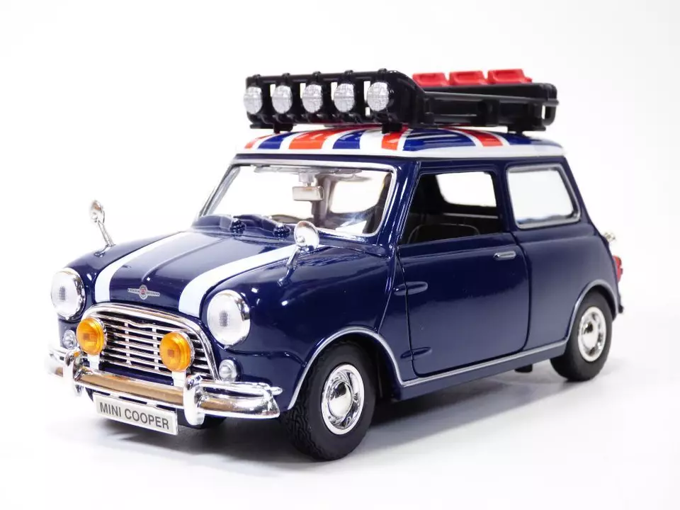 AUSTIN MINI MORRIS COOPER MK1 Union Jack avec galerie 1/18 - Image 1 of 1
