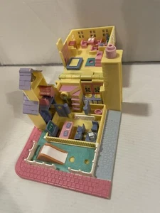 1993 VTG Bluebird Schoolhouse Yellow Compact Only for Polly Pocket Vintage Dolls - Picture 1 of 6