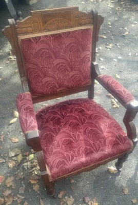 Silla de madera antigua vintage asiento rojo Eastlake? Salón estilo victoriano  Foto 1 de 4