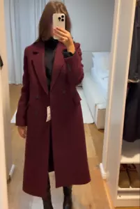 ZARA NEU MIT ETIKETT 2025. WEINROT WEINROT WOLLMANTEL WOLLE ZWEIREIHIG. 2077/756/660 - Bild 1 von 9