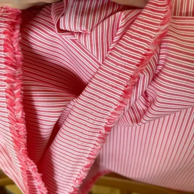 Tela de camisas 100 % algodón - color/rojo/rosa a rayas Foto 1 de 4