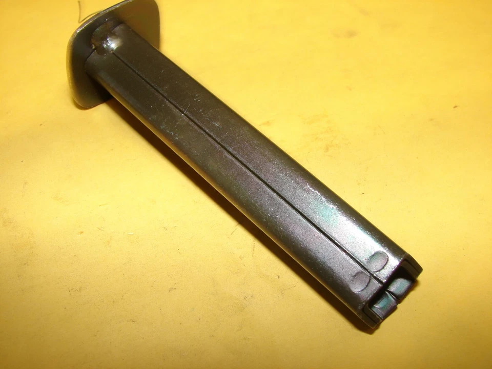 447-27431-00 NOS Yamaha reposapiés trasero estribo XS400 XS650 XS750 XS850 OEM Foto 1 de 1