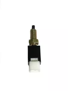 Brake Stop Light Switch for ISUZU NPR NPR-HD NQR 4BD2 4HG1 4HE1 94-04 8978551870 - Picture 1 of 6