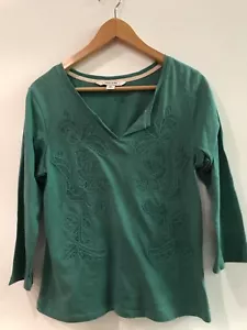 Adam Levine Women's Green Embroidered Top 3/4 Sleeve Size M Medium - Picture 1 of 5
