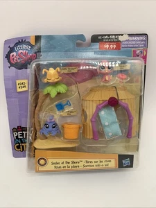 Littlest Pet Shop Smiles At The Shore #242-244 Brand New Damaged Packaging - Picture 1 of 8