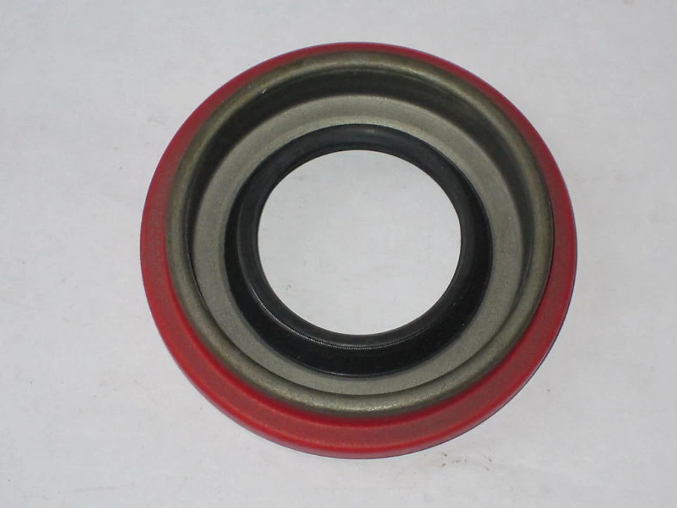 SUNBEAM TIGER REAR AXLE FRONT PINION SEAL  NEW! - Image 1 of 1