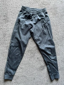 Under Armour Boys' Logo Jogger Sweat Pants Gray  YSM Youth Small - Picture 1 of 5