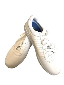 K Swiss Ladies Shoes 95585 Size 8.5 Classic White - Picture 1 of 5