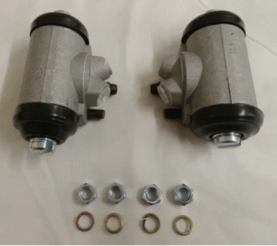 Land Rover Series 2 / 2A & 3 SWB Front Wheel Cylinders with Fittings Upto 1980 - Image 1 of 3