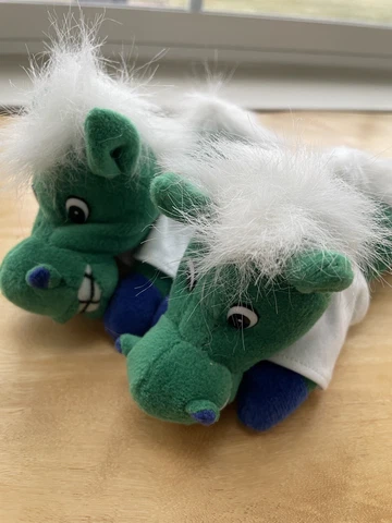 Pair Stuffed Plush Horses 134th Belmont Stakes 2002 Collectible Souvenir Cover