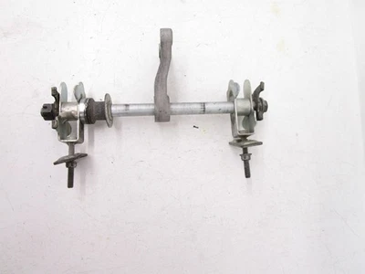 06 Tensores de cadena eje trasero Suzuki GS 500 F 64711-01D20 61410-01D00 2001-2009 Foto 1 de 4