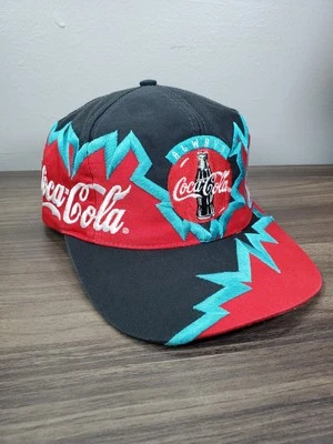 De colección Drew Pearson Jagged Edge Coca Cola Sombrero SnapBack Gorra Coca-Cola RARO Retro Años 90 Foto 1 de 4