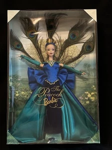 VTG 1998 Mattel THE PEACOCK BARBIE Blue Green Gown FEATHERS Blonde #19365 In Box - Bild 1 von 24