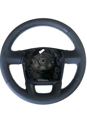 Funda volante cuero Iveco Daily desde 2017 Mcarstyling ⭐⭐⭐⭐⭐⭐ Foto 1 de 2