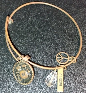 Bettelarmband Krebszeichen, Sternzeichen Charms, Friedenssymbol Damen Schmuck - Bild 1 von 6