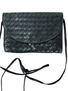 Bottega Veneta Intrecciato Nappa Leather Snap Clutch Black Bag Very Good - Picture 1 of 18
