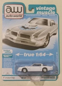 AW 1976 Pontiac Firebird in weiß mit blauem Vogel - Bild 1 von 2