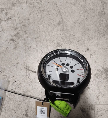 62109325821 Drehzahlmesser  MINI MINI Clubman (R55 LCI) 1.6 16V JCW Sw edcd1d - Bild 1 von 4