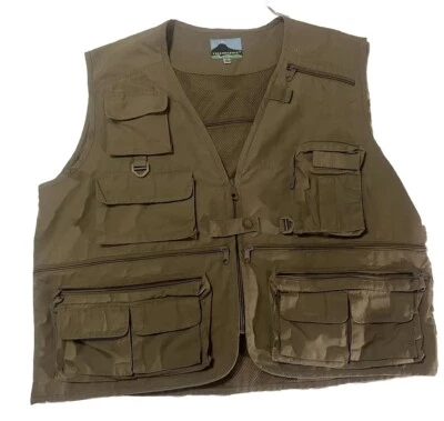 Yellowstone Dark Beige Zip Front Hunting Fishing Utility Caro Pocket Vest - Image 1 of 3