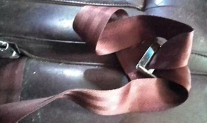 1990 CADILLAC DEVILLE Front OE Seat Belt Center Lap Belt Maroon - Picture 1 of 1