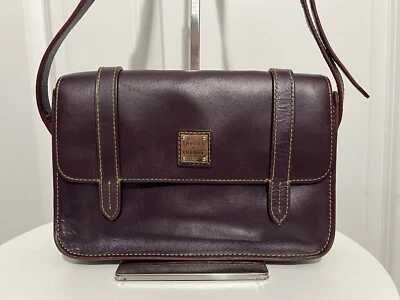 Bolso Mensajero Florentino Berenjena Dooney & Bourke con Correa Foto 1 de 4