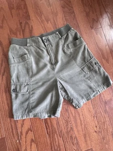 SOFT SURROUNDINGS Pali Cargo Shorts Women's Sz M Green Casual Hiking - Picture 1 of 8