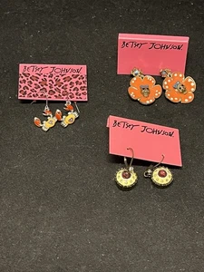 3 Pairs BETSEY JOHNSON Pierced Earrings Lobster, Skulls & Cupcakes - Picture 1 of 7
