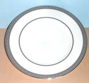Placa de acento de encaje Vera Wang Vera 9" borde de platino de Wedgwood nueva - Imagen 1 de 3