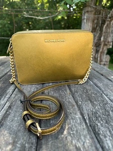Original MK Michael Kors Damen Jet Set Item Old Gold Umhängetasche Neu mit Etikett - Bild 1 von 7